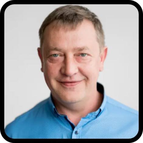 Smiling user image representing customer experience with the supplement